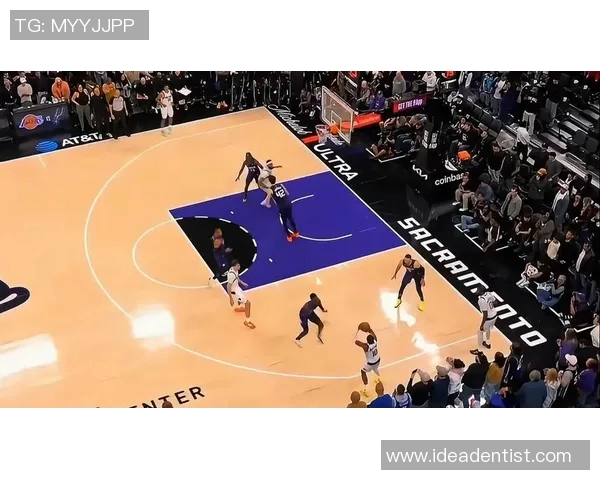 热火与雷霆第四场激战回顾关键时刻的精彩瞬间与战术分析